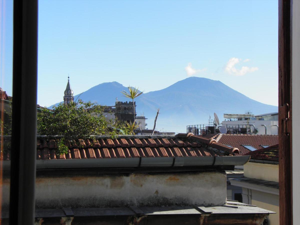 Homestay La Stanza Grande Della Luna D'irene